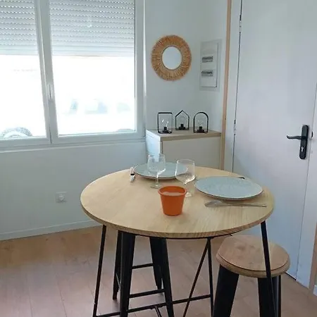 Apartment Coquet T2 Proche De La Mairie *