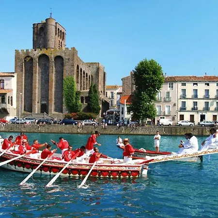 Coquet T2 Proche De La Mairie Sète